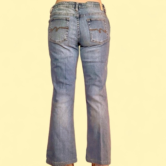 Classic Blue Women's Jeans - Picture 2 of 7